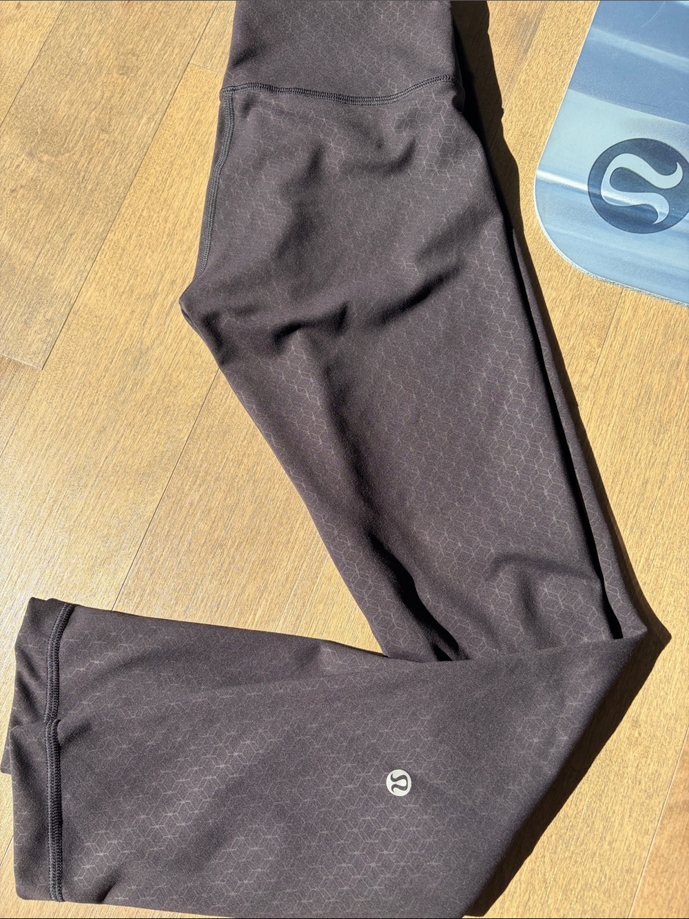 lululemon athletica Wunder train high-rise size 4 in Geo Tile emboss black